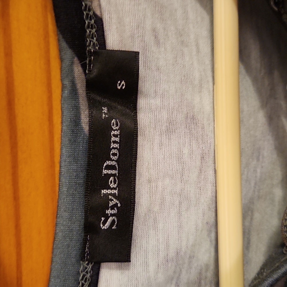 Style dome shirt - Picture 3 of 3